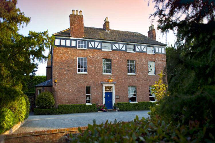 Netherstowe House - Image 1 - UK Tourism Online