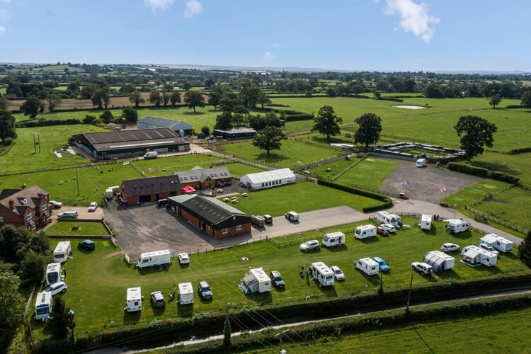 Red Lion Farm Caravan Park - Image 5 - UK Tourism Online