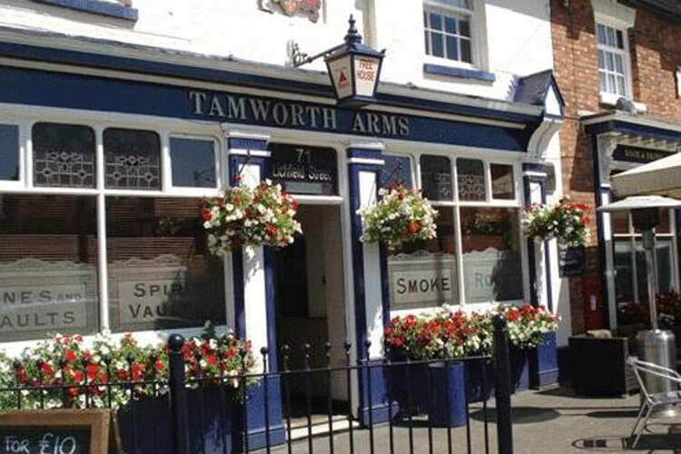 Tamworth Arms - Image 1 - UK Tourism Online