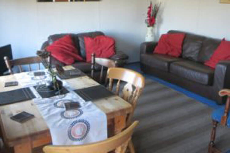 The Raddle Log Cabins - Image 4 - UK Tourism Online