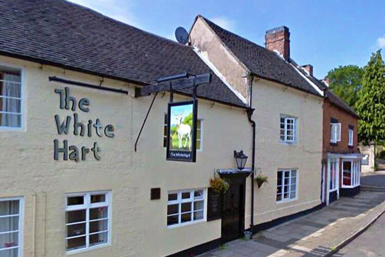 The White Hart - Image 1 - UK Tourism Online