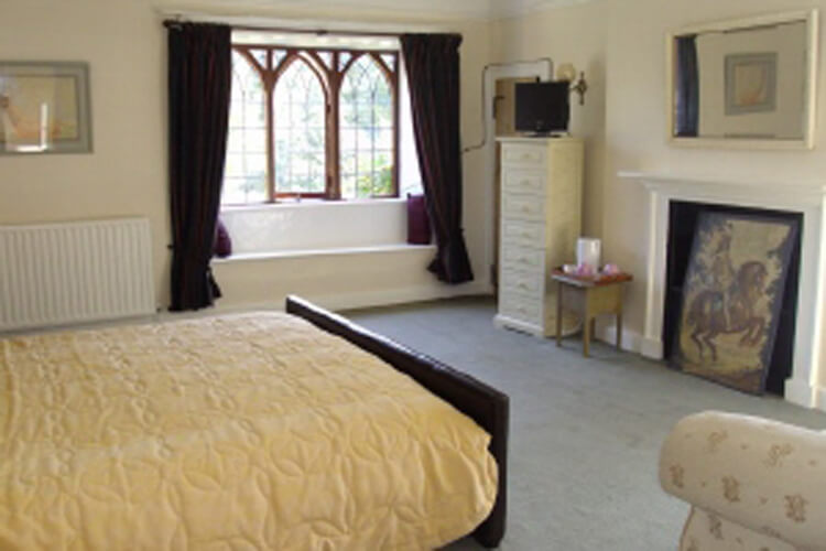 Abbey Farm Bed and Breakfast - Image 2 - UK Tourism Online