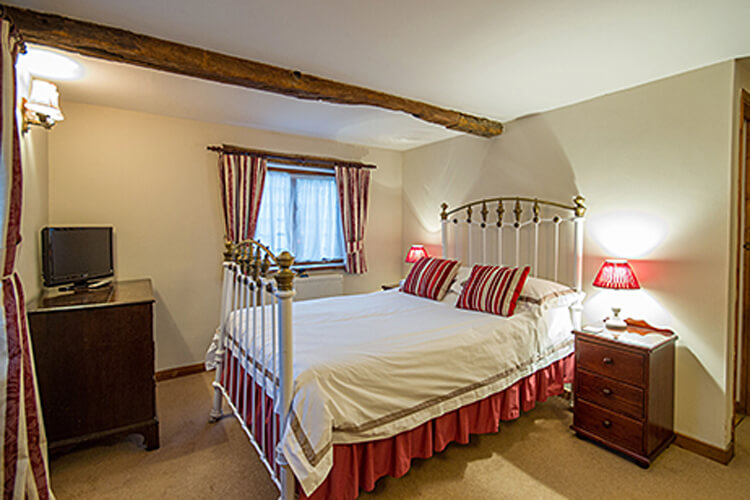Pear Tree Holiday Cottages - Image 2 - UK Tourism Online