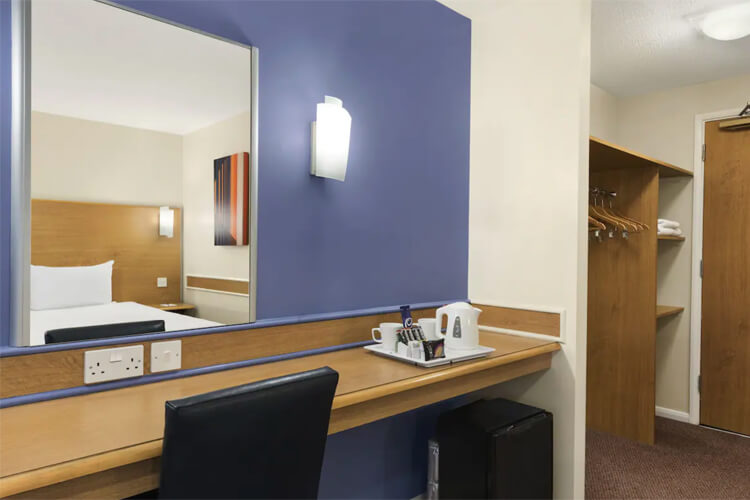 Days Inn Hotel - Image 5 - UK Tourism Online