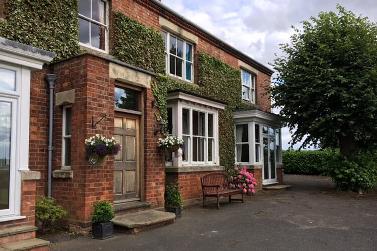 Dunsmore Home Farm - Image 1 - UK Tourism Online