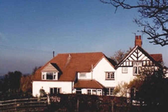 Hollytree Cottage Thumbnail | Stratford-upon-Avon - Warwickshire | UK Tourism Online