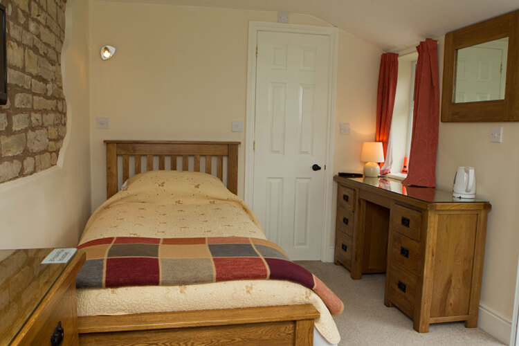 Redlands Farm Bed and Breakfast - Image 4 - UK Tourism Online