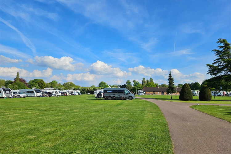 Riverside Park - Image 5 - UK Tourism Online