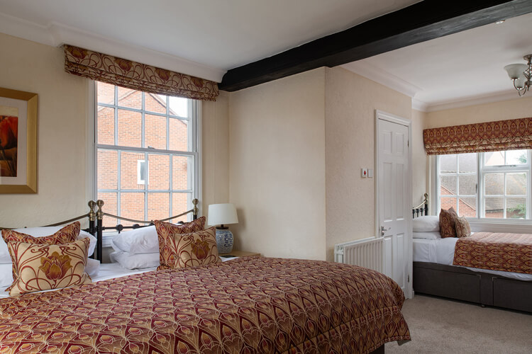 Springfield House - Birmingham Airport & NEC - Image 4 - UK Tourism Online