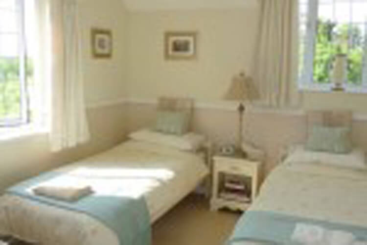 The Hill Cottage - Image 4 - UK Tourism Online