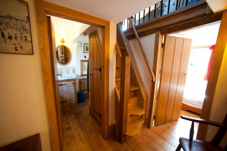 Manor Holding Cottages slide 3