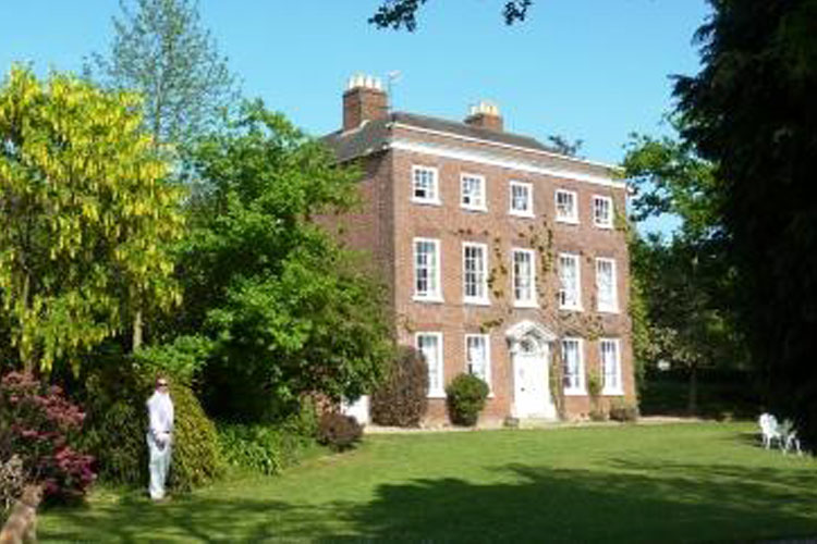 Church House Bed & Breakfast - Image 1 - UK Tourism Online