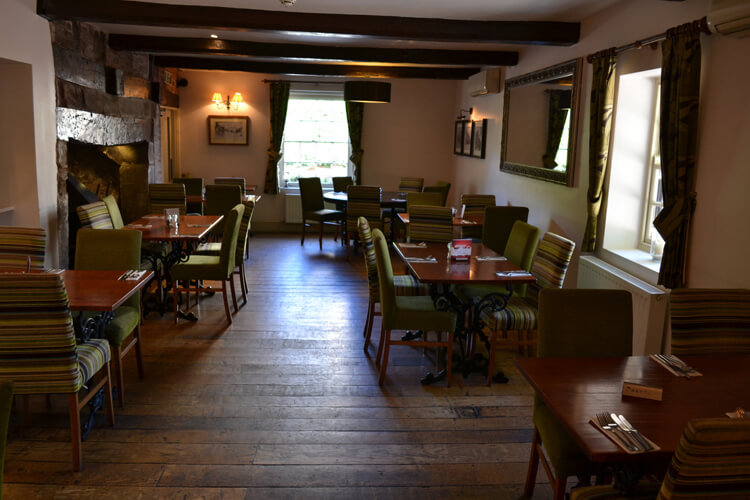 The Crown and Sandys Arms - Image 3 - UK Tourism Online