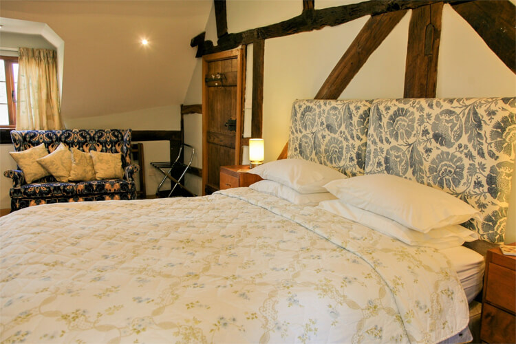 Huntlands Farm Bed & Breakfast - Image 3 - UK Tourism Online