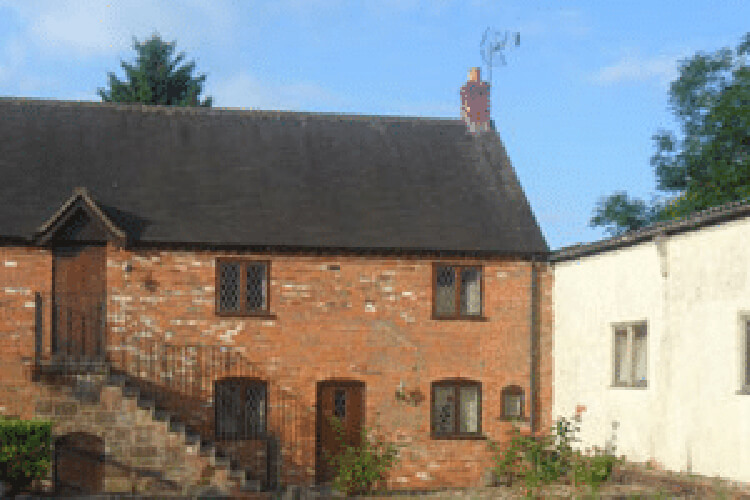Inkford Court Cottages - Image 1 - UK Tourism Online