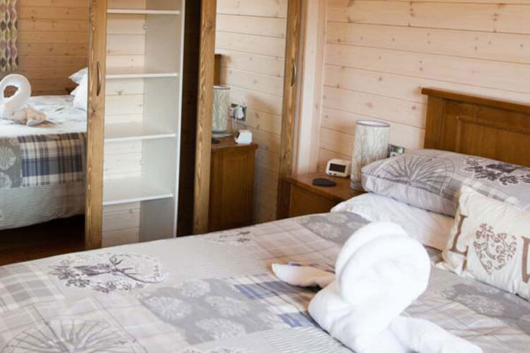 Forest View Retreat Log Cabins - Image 1 - UK Tourism Online