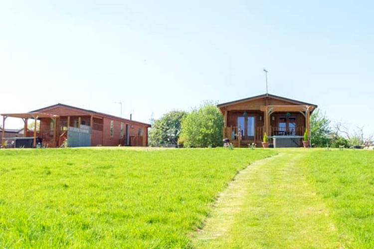 Forest View Retreat Log Cabins - Image 2 - UK Tourism Online
