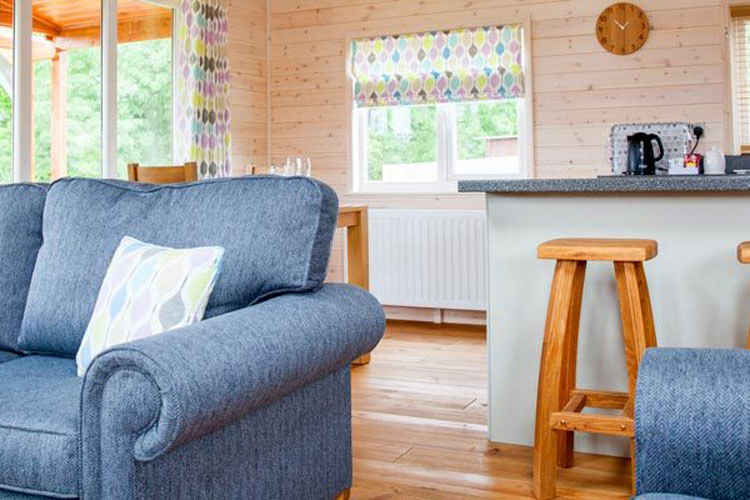 Forest View Retreat Log Cabins - Image 3 - UK Tourism Online