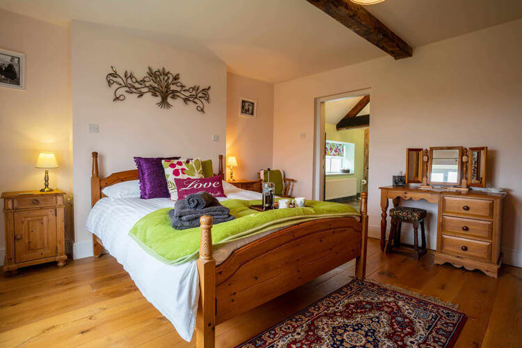 Rimmers Farmhouse - Image 4 - UK Tourism Online