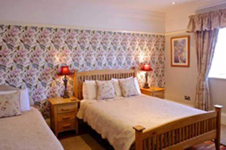 Acorn Guest House in Hull - Image 3 - UK Tourism Online