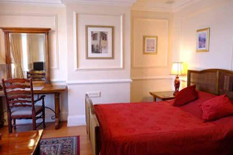 Acorn Guest House in Hull - Image 5 - UK Tourism Online