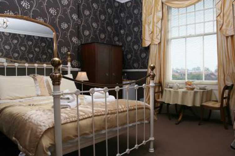 Beverley Guest House Formerley Minster Garth - Image 2 - UK Tourism Online