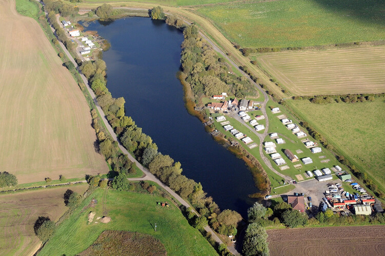 Billabong Watersports & Caravan Site - Image 4 - UK Tourism Online