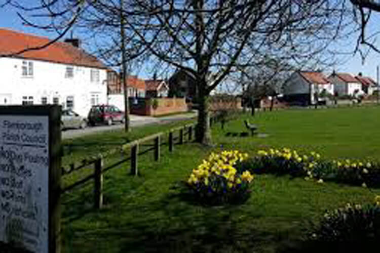 Flamborough Greenside Cottages - Image 1 - UK Tourism Online