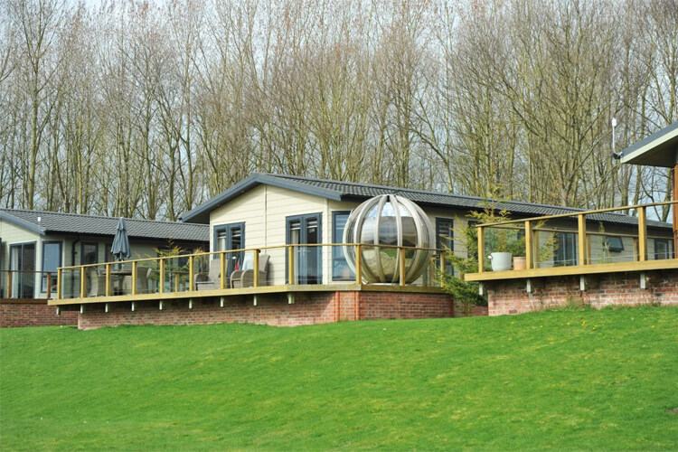 Heron Lakes Holiday Lodge Park - Image 4 - UK Tourism Online