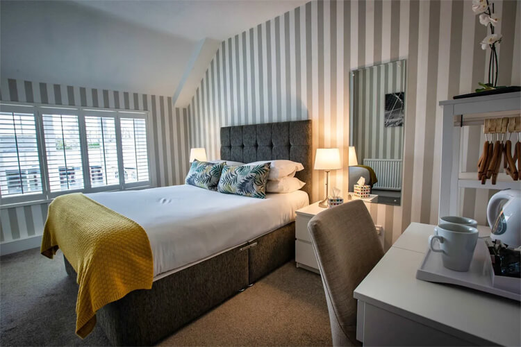 Manor Court Hotel - Image 3 - UK Tourism Online