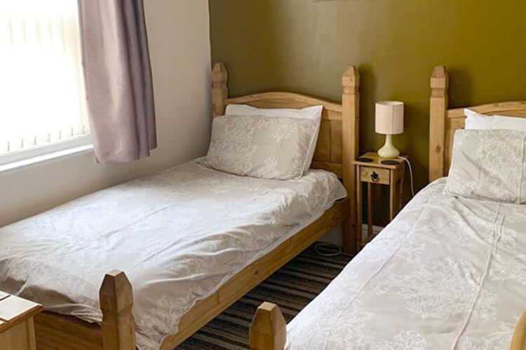 Oakwell Guest House - Image 2 - UK Tourism Online