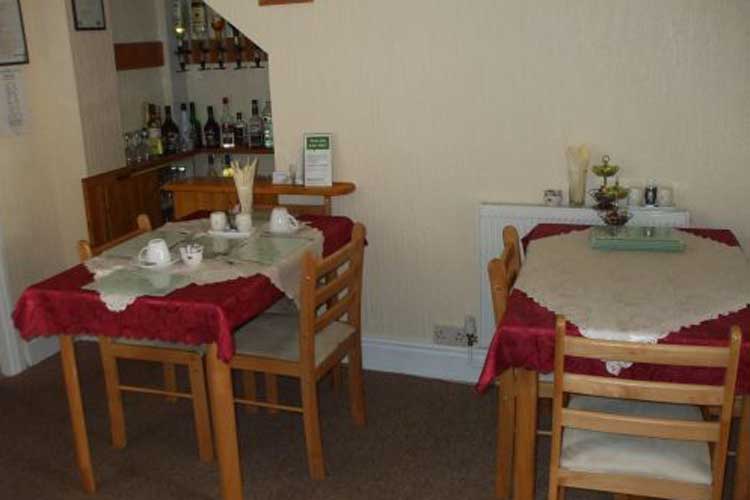 Oakwell Guest House - Image 5 - UK Tourism Online