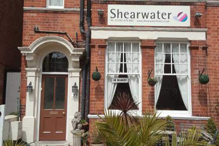Shearwater Guest House - Image 1 - UK Tourism Online