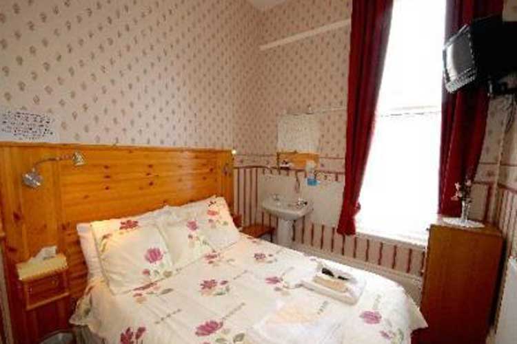 Stonmar Guest House - Image 1 - UK Tourism Online