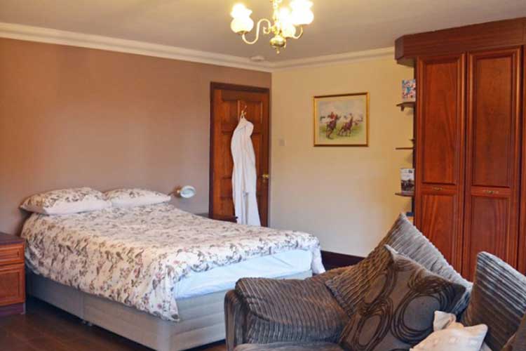 The Farmhouse Bed and Breakfast - Image 2 - UK Tourism Online