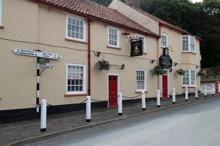 The Triton Inn - Image 1 - UK Tourism Online