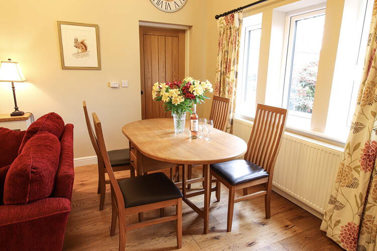 Yew Tree Cottage - Image 4 - UK Tourism Online