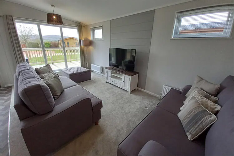 Abbots Green Holiday Lodges - Image 2 - UK Tourism Online