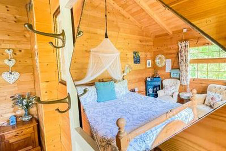 Acorn Glade Glamping - Image 3 - UK Tourism Online