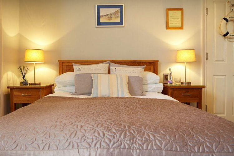 All Seasons Guest House - Image 2 - UK Tourism Online