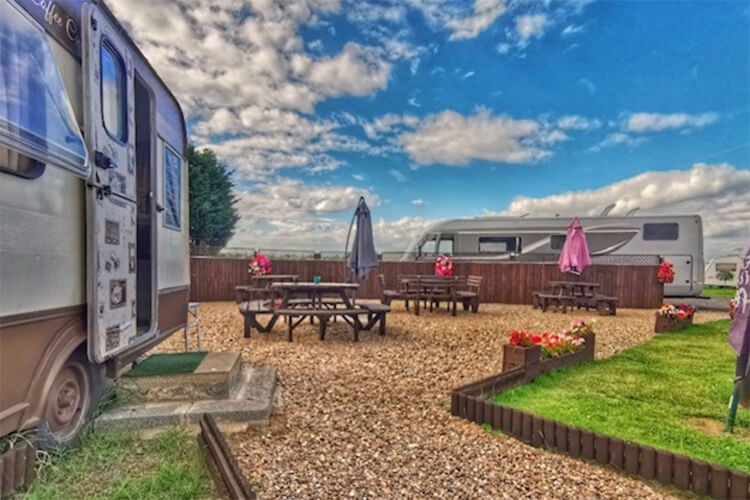 Apple Blossom Caravan and Camping Park - Image 3 - UK Tourism Online