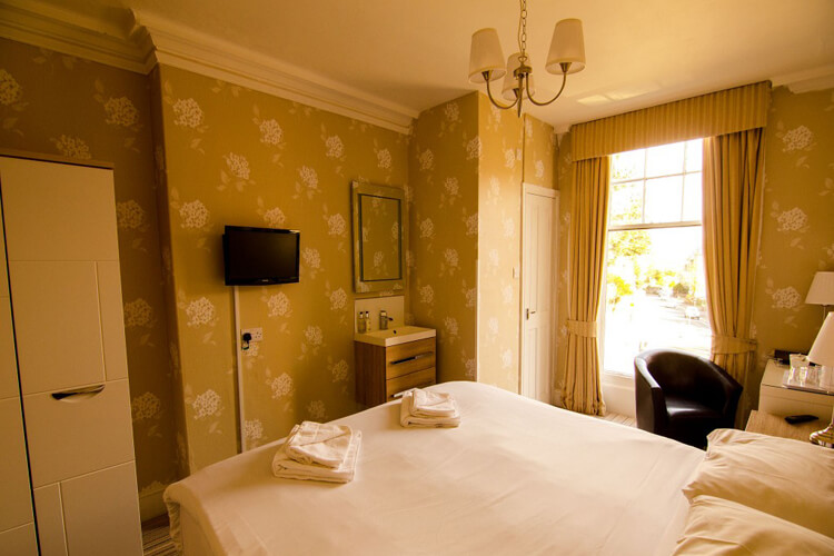 Arundel House Hotel - Image 2 - UK Tourism Online