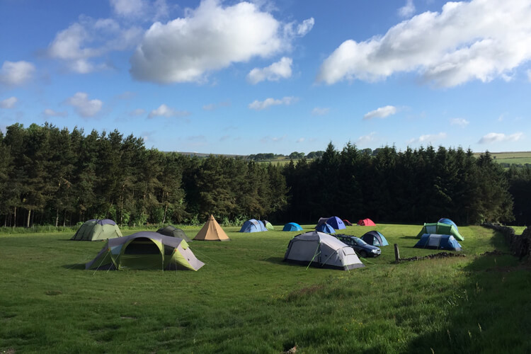 Breaks Fold Farm Campsite - Image 1 - UK Tourism Online