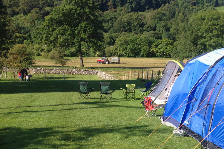 Buckden Camping - Image 1 - UK Tourism Online