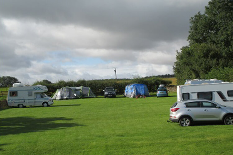 Bungdale Head Farm Caravan and Camping Site - Image 1 - UK Tourism Online
