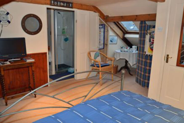 Captain's Cabin - Image 3 - UK Tourism Online