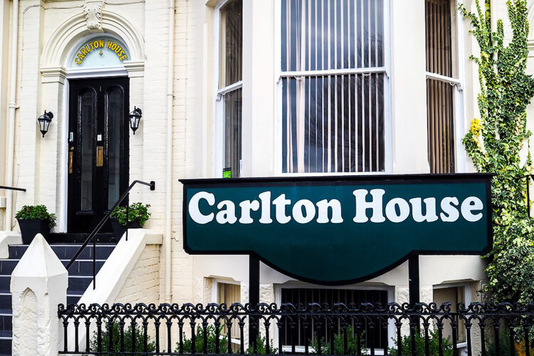 Carlton House Scarborough - Image 1 - UK Tourism Online