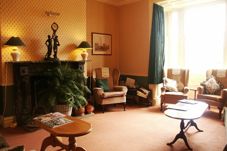 The Carlton Lodge Bed and Breakfast - Image 2 - UK Tourism Online