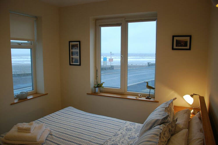 Driftwood Apartment - Image 1 - UK Tourism Online