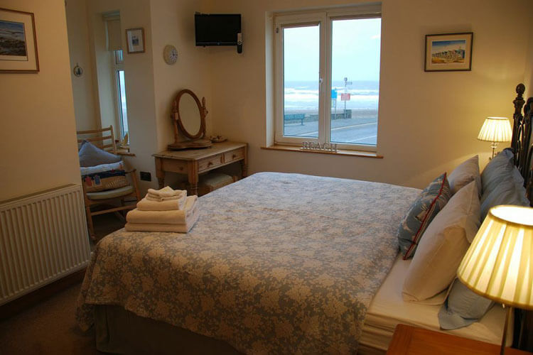 Driftwood Apartment - Image 2 - UK Tourism Online